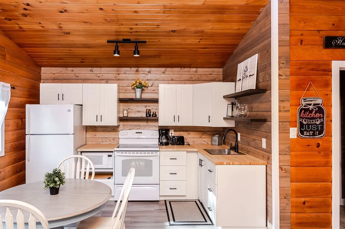 Cabin 15