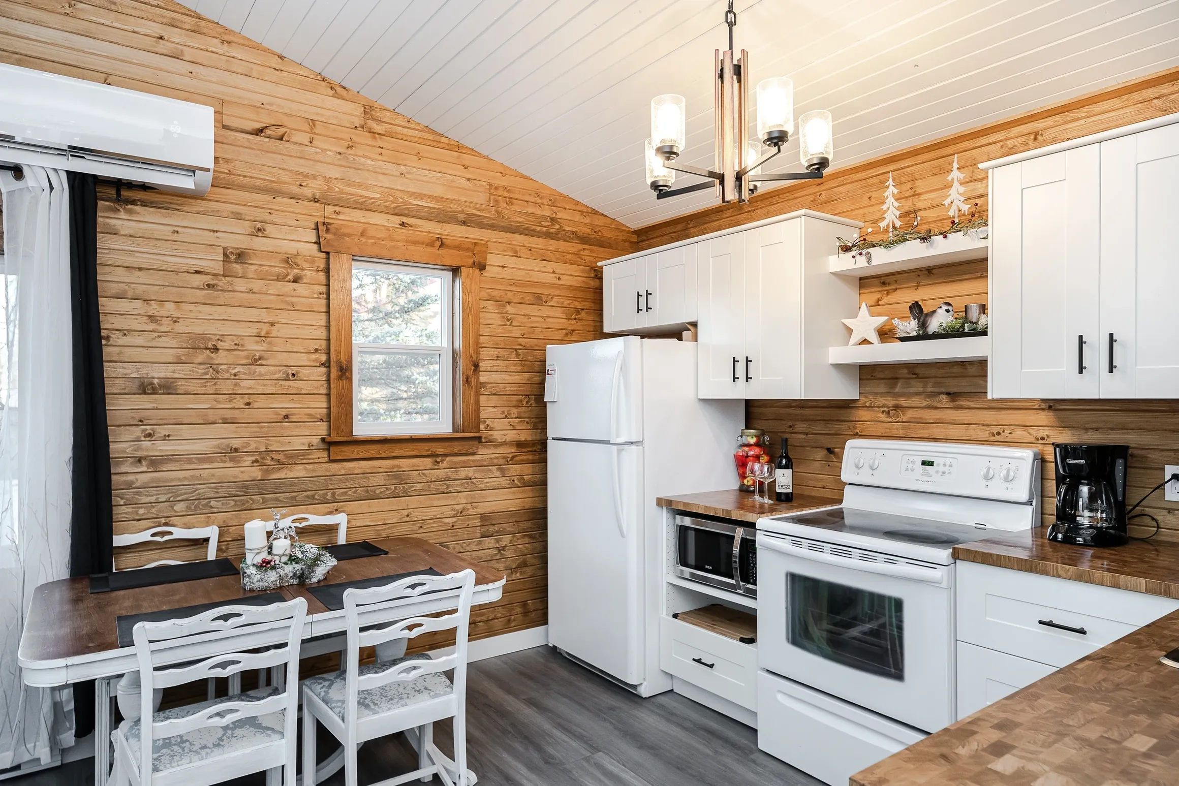 Cabin 16