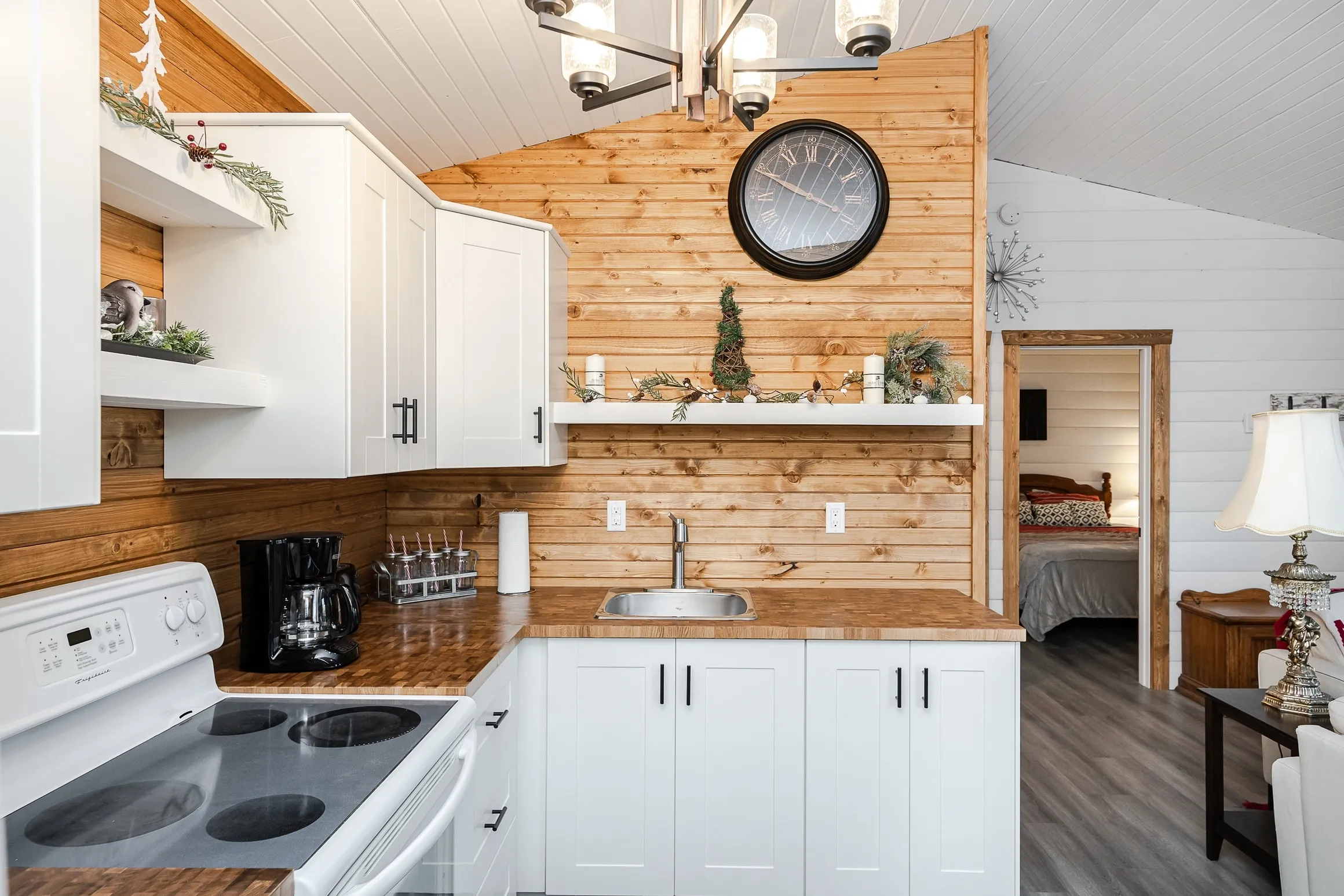 Cabin 16