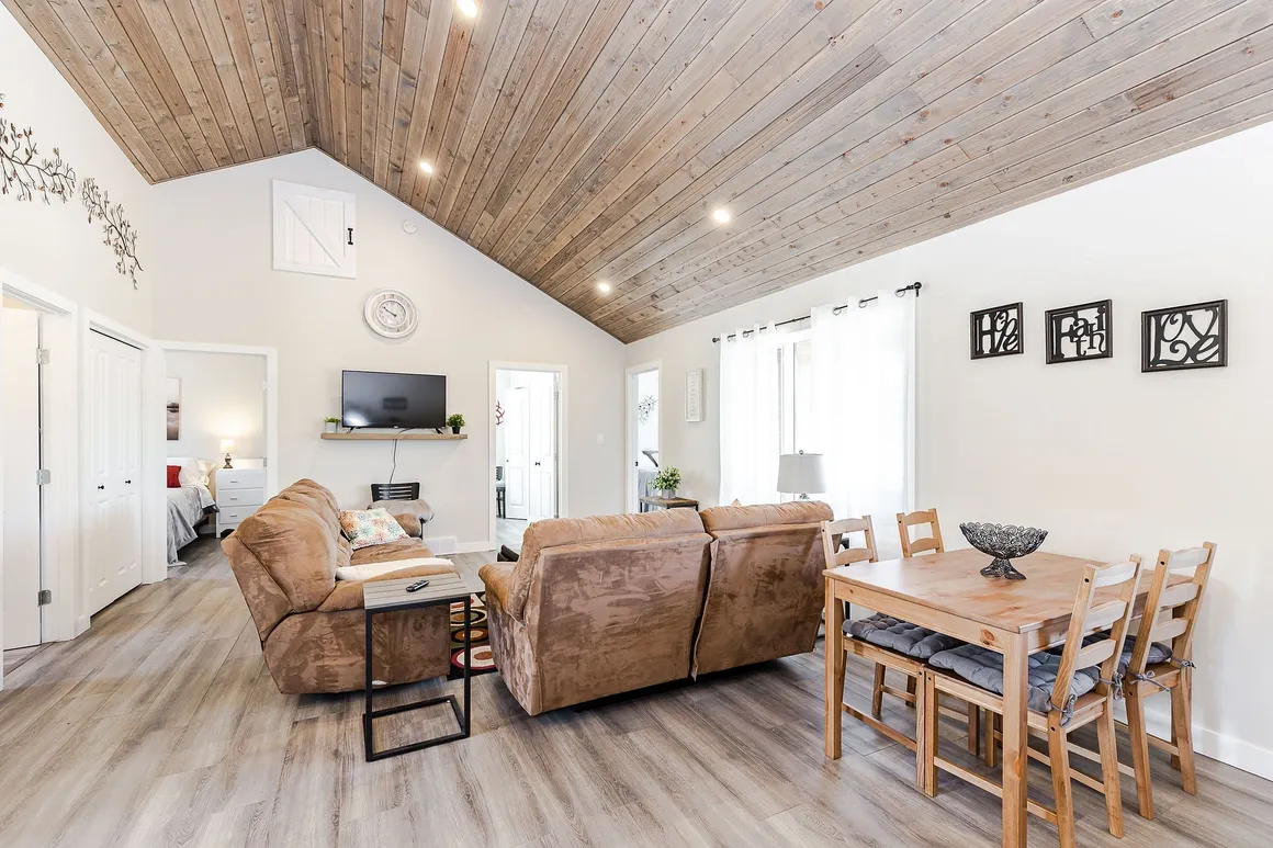 Cabin 12
